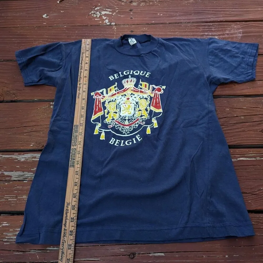 Unbranded Men's Navy and Blue T-shirt